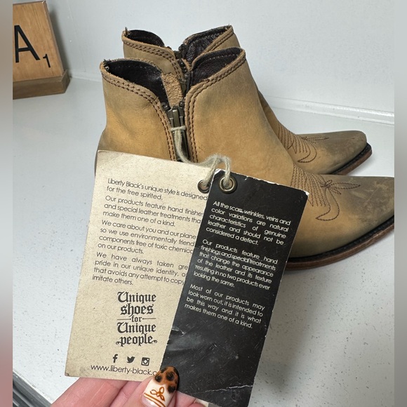 Liberty Black Women’s 7 Western Ankle Boots Tan Leather Cowgirl Booties NWT - Picture 6 of 8